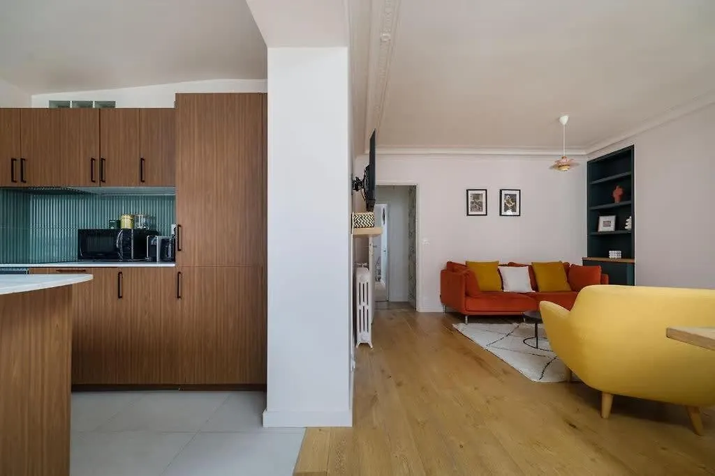 8 Joubert - 3Bdr Galeries Lafayette Apartment Paris 0*,  France