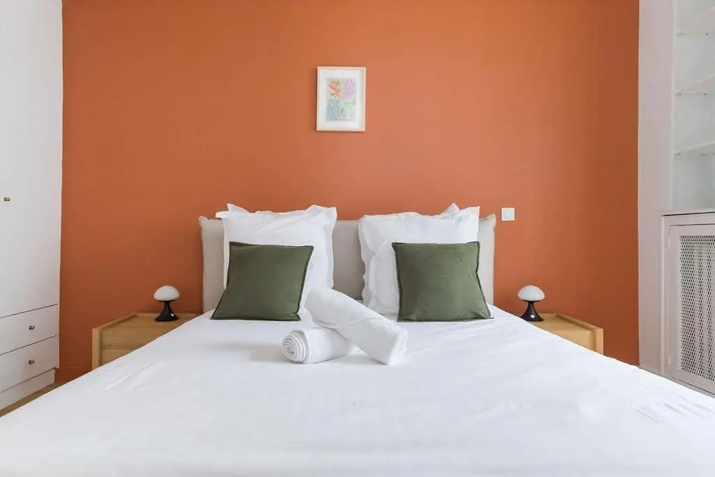 8 Joubert - 3Bdr Galeries Lafayette Apartment Paris France